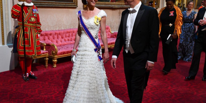 Kate Middleton Stuns in Princess Diana’s Tiara and a White Bridal-Inspired Gown at State Dinner